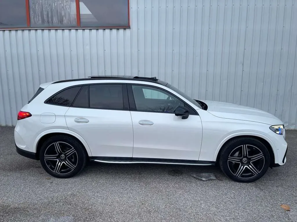 Mercedes-Benz Glc-Class 2023 photo 2