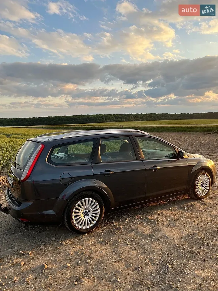 Ford Focus 2008 photo 2