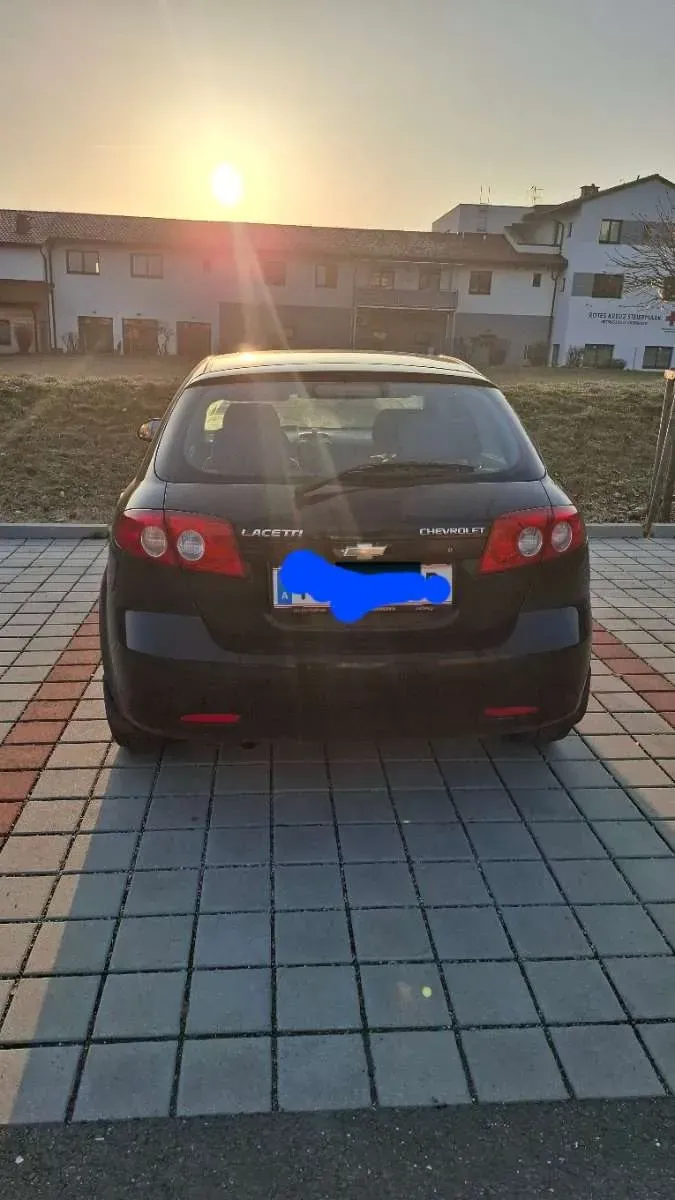 Chevrolet Lacetti 2005 photo 2