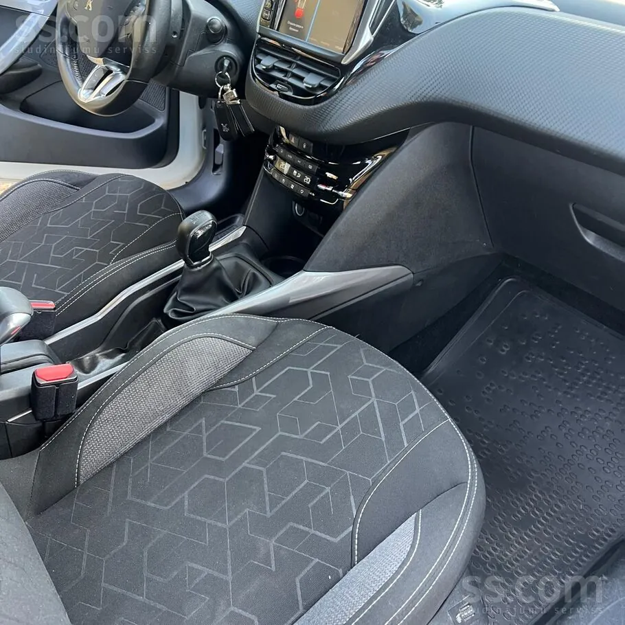 Peugeot 2008 2018 photo 4