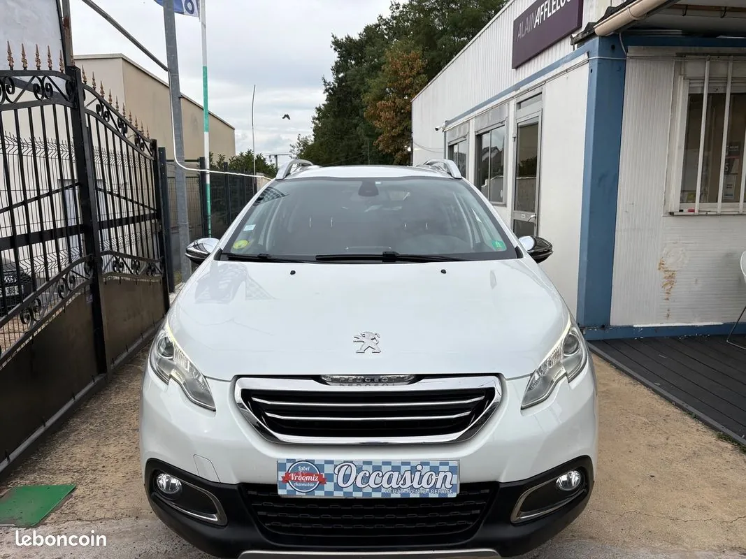 Peugeot 2008 2013 photo 2