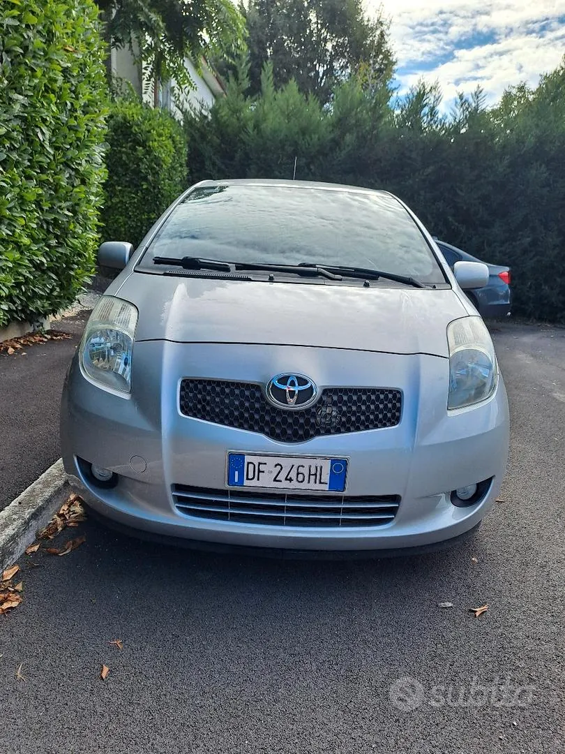 Toyota Yaris 2007 photo 2