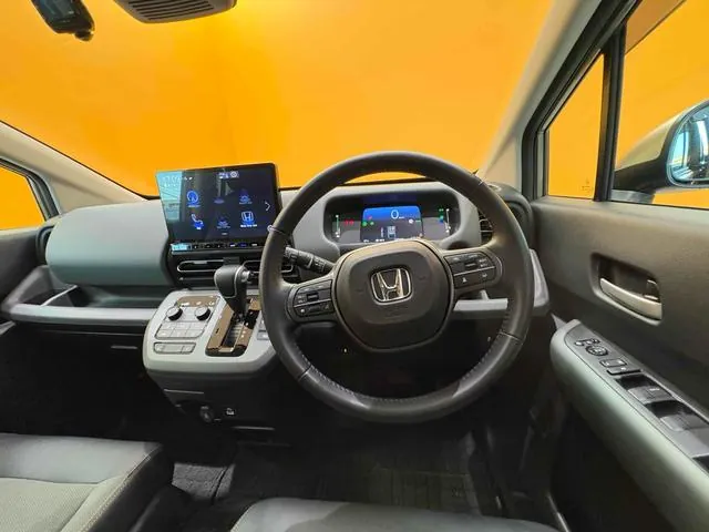 Honda Freed 2024 photo 2