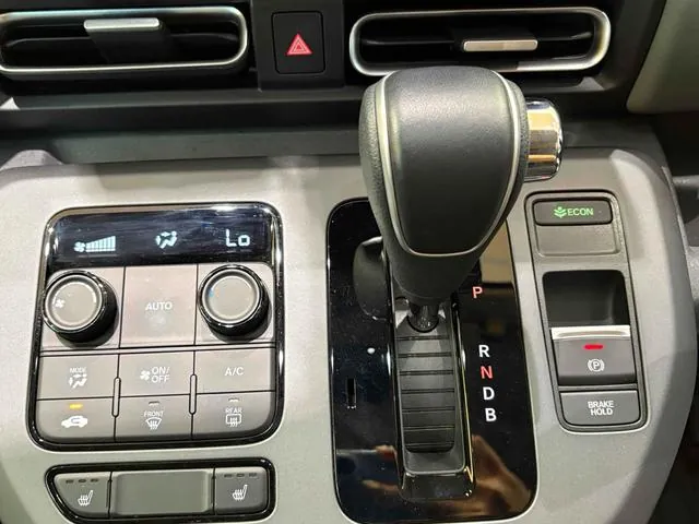 Honda Freed 2024 photo 4