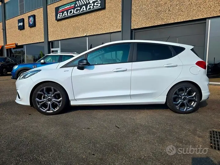 Ford Fiesta 2021 photo 2
