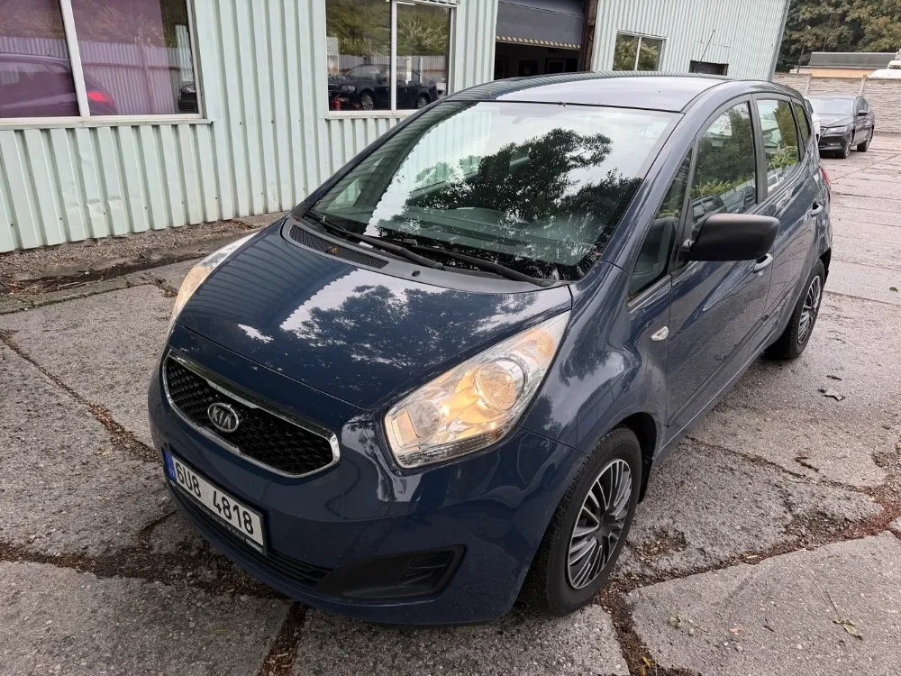 Kia Venga 2012 photo 3