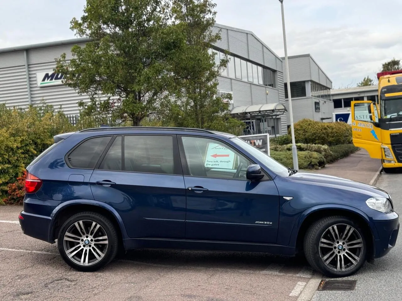 BMW X5 2013 photo 2