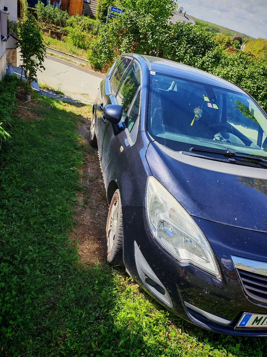 Opel Meriva 2011 photo 3