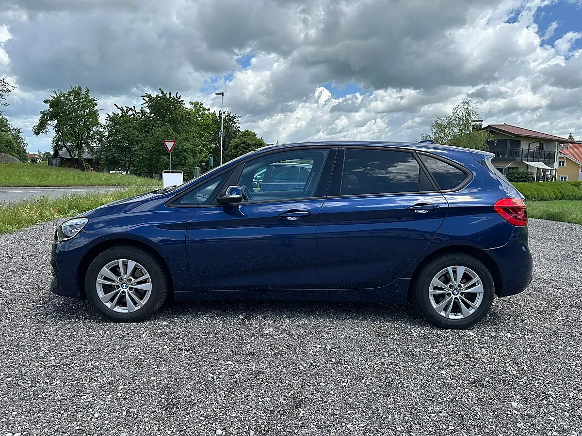 BMW 2 Series 2020 photo 2