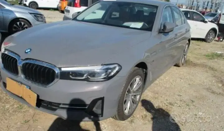 BMW 530E 2022 photo 4
