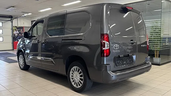 Toyota Proace City 2023 photo 4