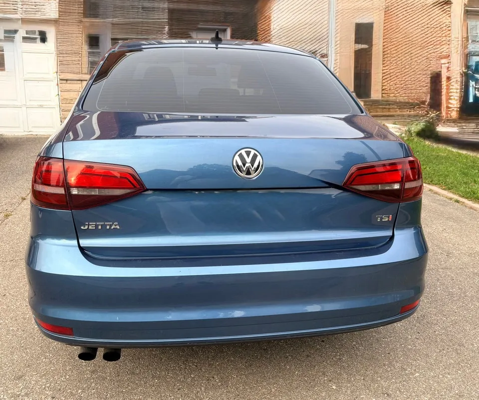 Volkswagen Jetta 2016 photo 2