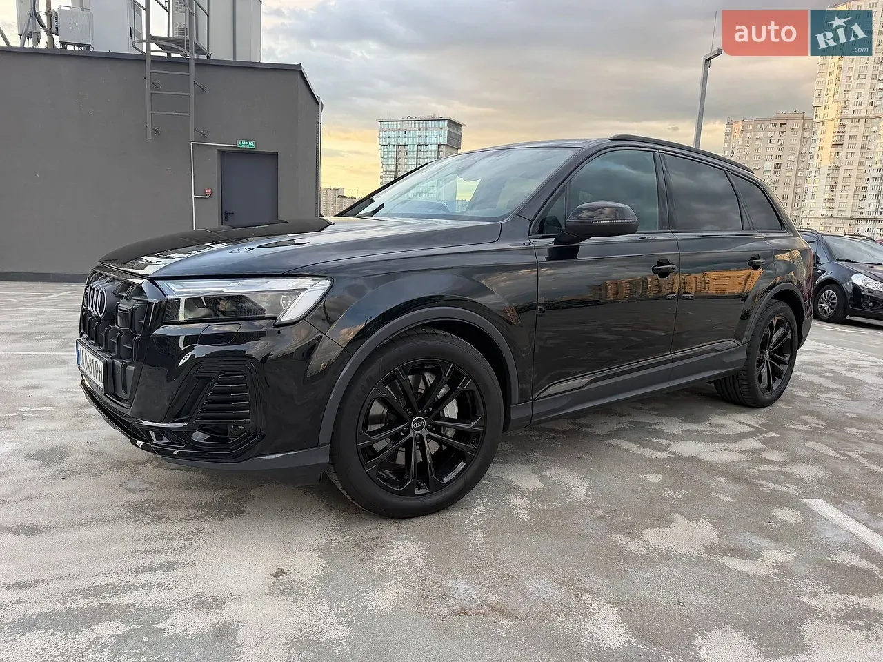 Audi Q7 2024 photo 3