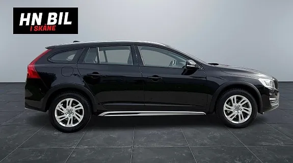 Volvo V60 Cross Country 2017 photo 5