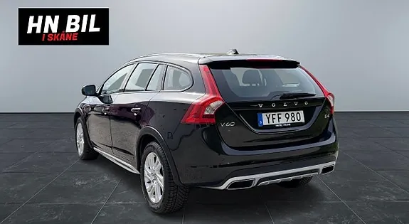 Volvo V60 Cross Country 2017 photo 4