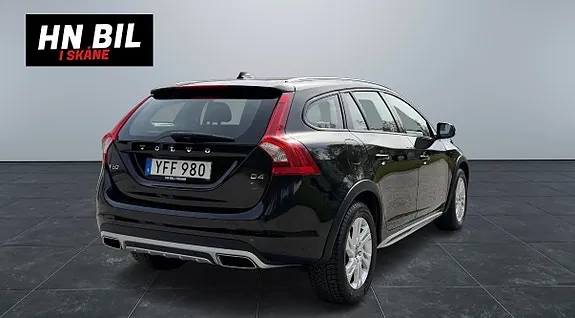 Volvo V60 Cross Country 2017 photo 3