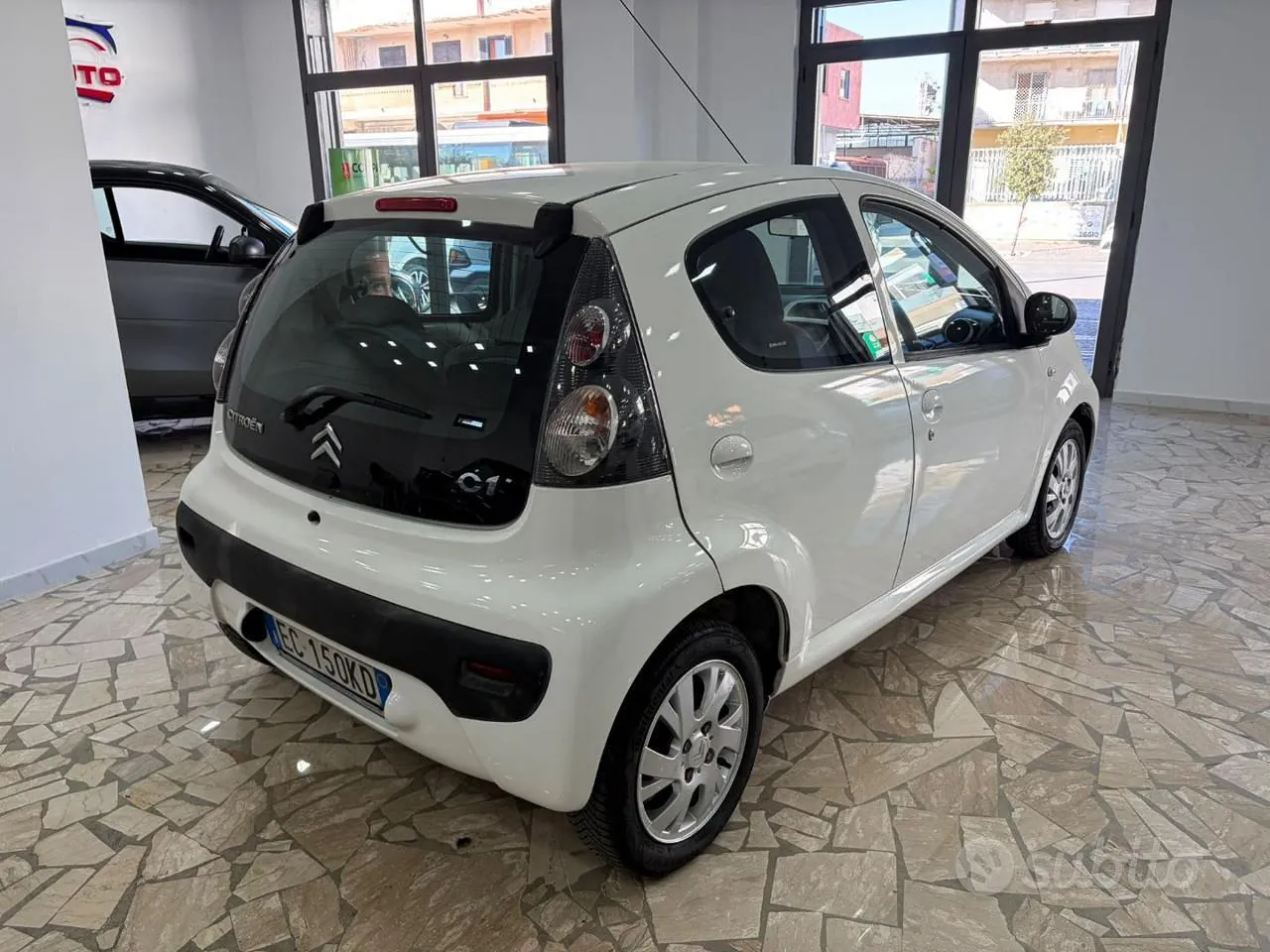 Citroen C1 2010 photo 4