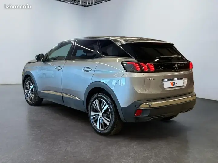 Peugeot 3008 2023 photo 3