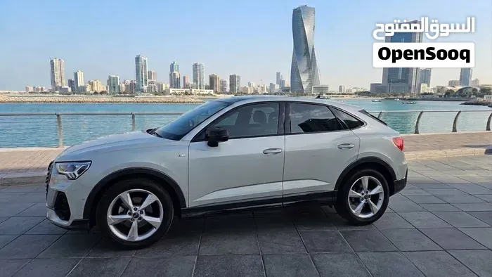 Audi Q3 2024 photo 2