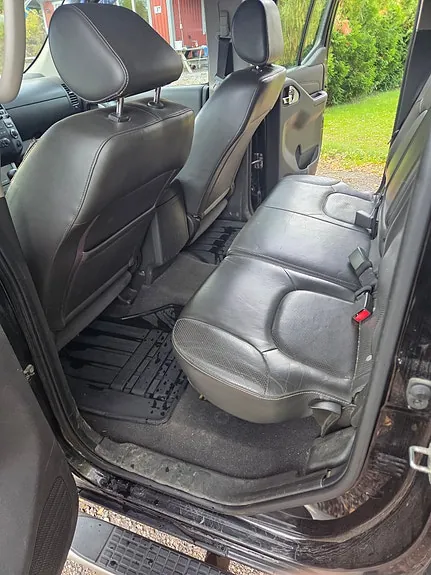 Nissan Navara 2012 photo 3