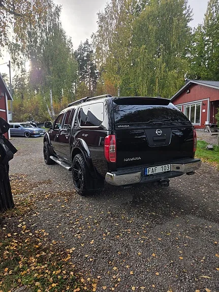 Nissan Navara 2012 photo 5