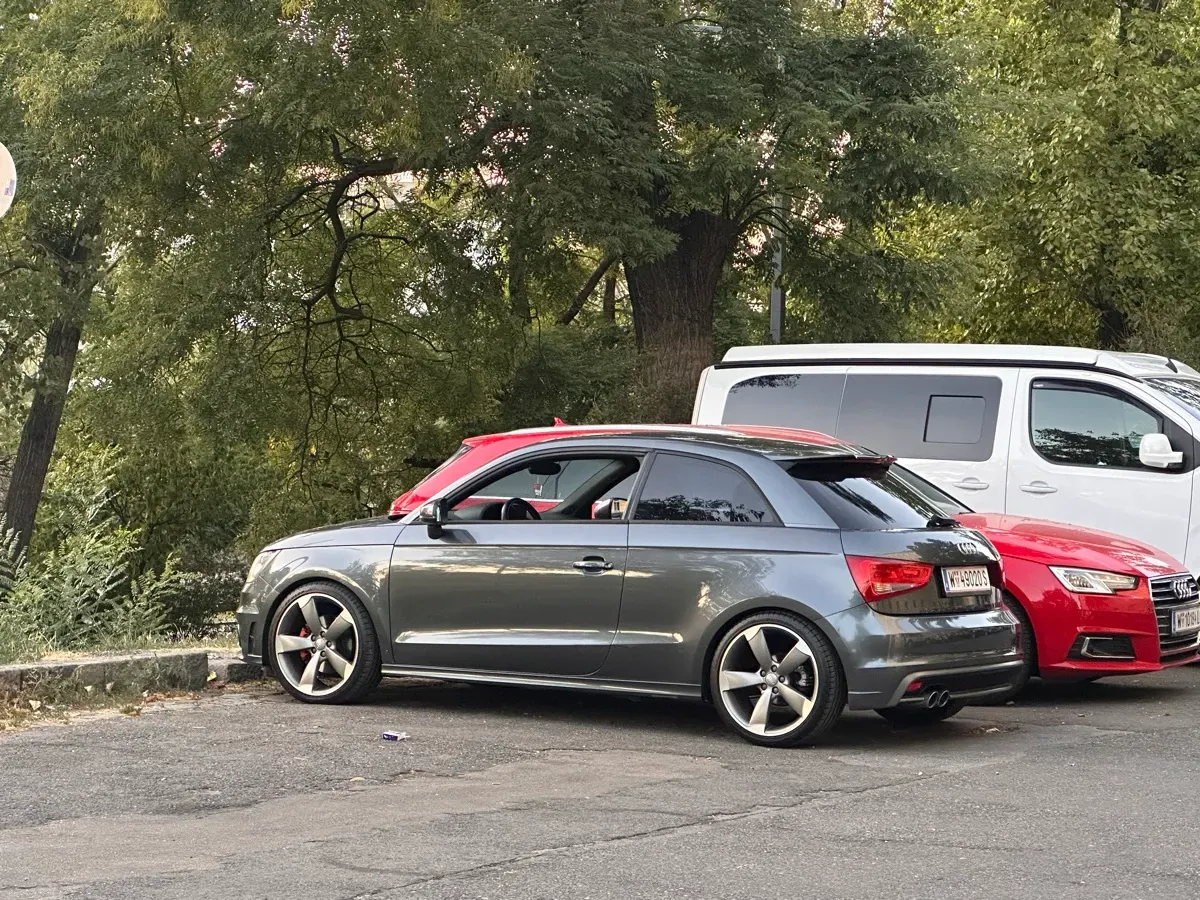 Audi A1 2012 photo 2