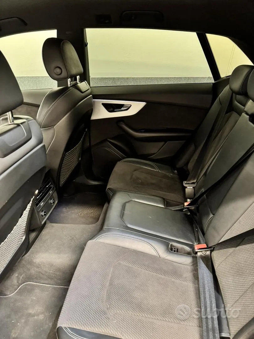 Audi Q8 2022 photo 5