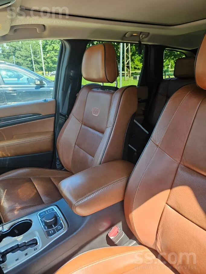 Jeep Grand Cherokee 2012 photo 5