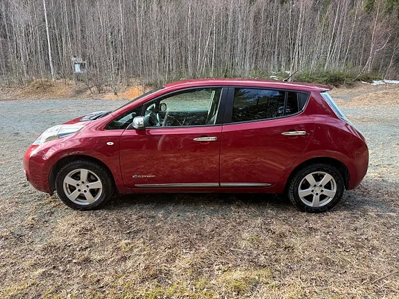 Nissan Leaf 2014 photo 5
