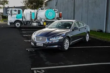Jaguar Xf 2013 photo 4