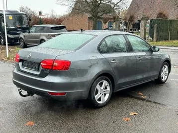 Volkswagen Jetta 2011 photo 3