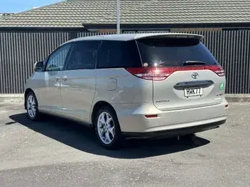Toyota Estima 2006 photo 4