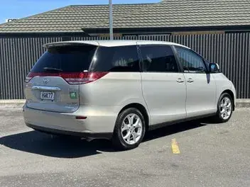 Toyota Estima 2006 photo 5