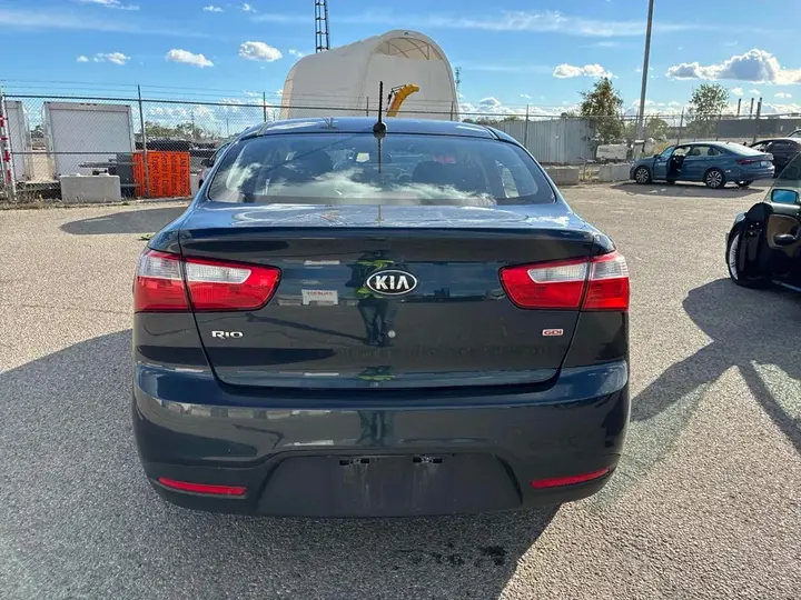 Kia Rio 2013 photo 3