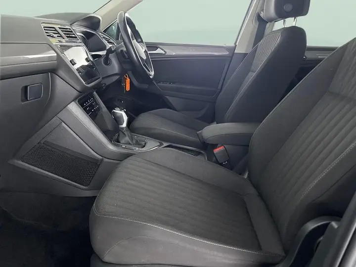 Volkswagen Tiguan Allspace 2023 photo 4