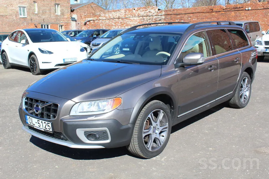 Volvo Xc 70 2012 photo 2