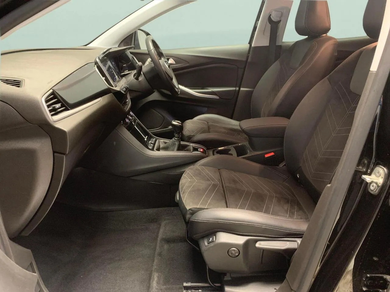 Vauxhall Grandland 2022 photo 4