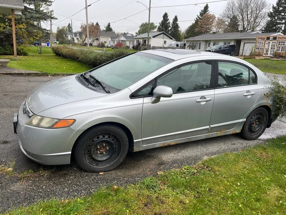 Honda Civic 2006 photo 3