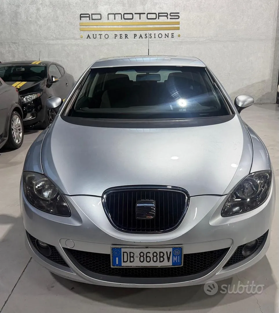 Seat Leon 2006 photo 2