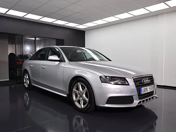 Audi A4 2011 photo 4