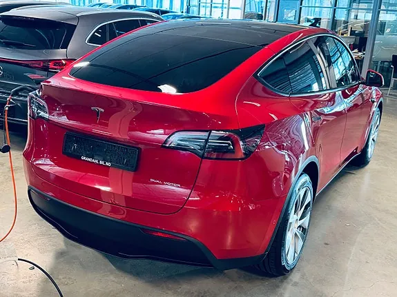 Tesla Model Y 2022 photo 3