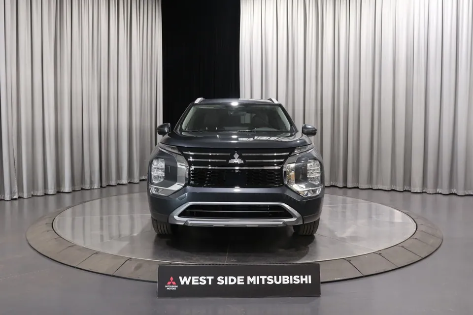 Mitsubishi Outlander 2026 photo 2