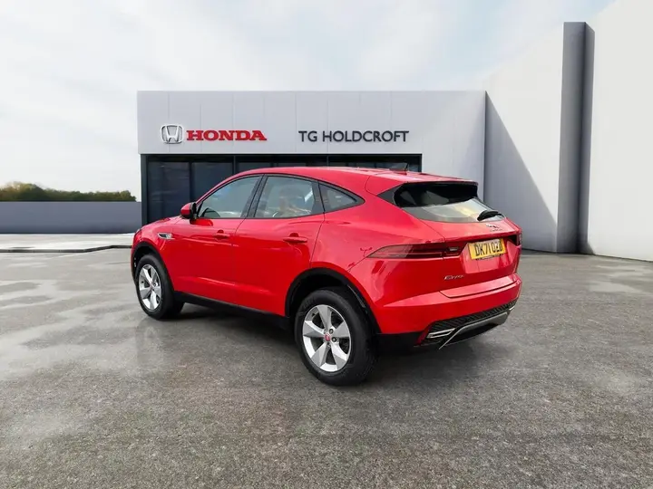 Jaguar E-Pace 2021 photo 3
