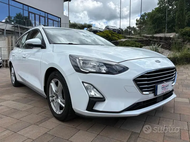 Ford Focus 2020 photo 2