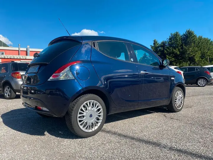 Lancia Ypsilon 2017 photo 5