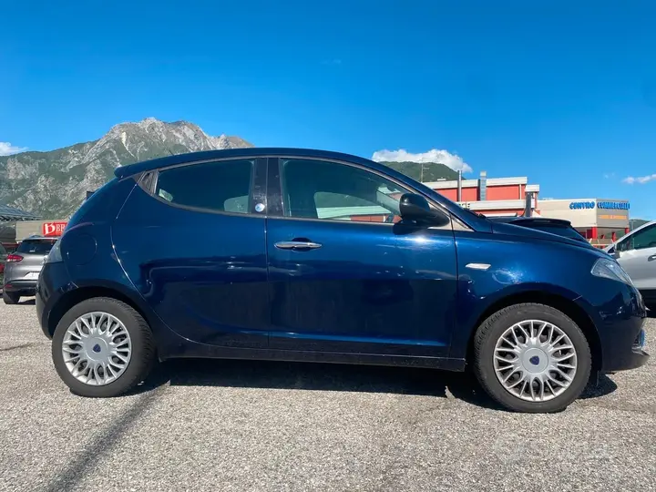 Lancia Ypsilon 2017 photo 4