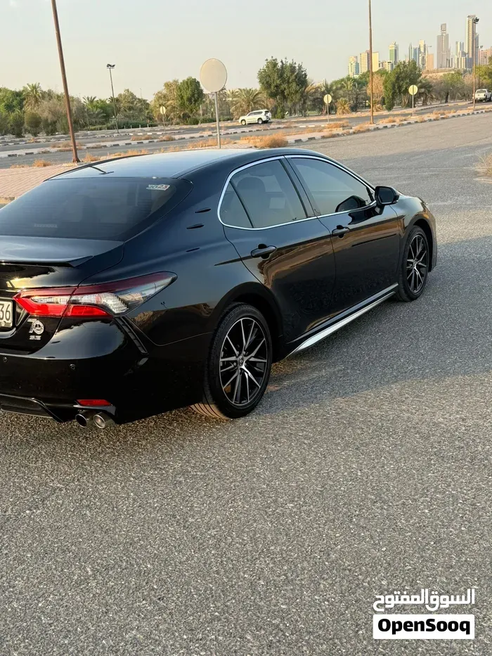 Toyota Camry 2023 photo 3