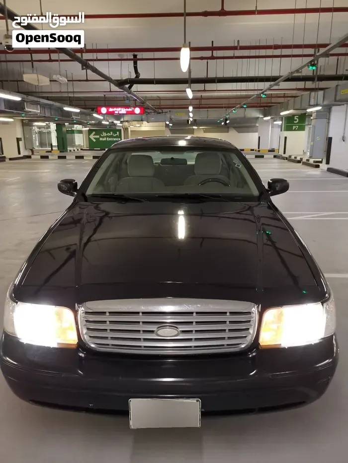 Ford Crown Victoria
