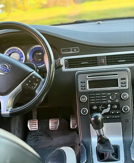 Volvo V70 2011 photo 5