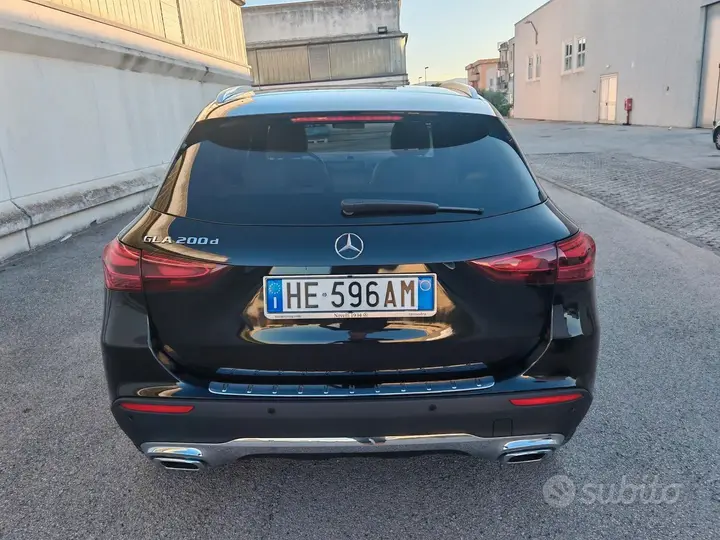 Mercedes-Benz Gla 2026 photo 2